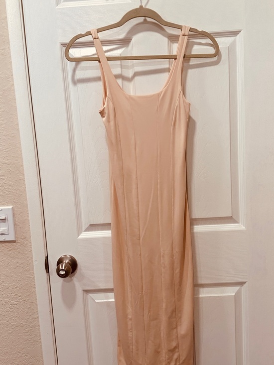 Forever 21 Dresses & Skirts - Forever 21 Light Nude Midi Dress